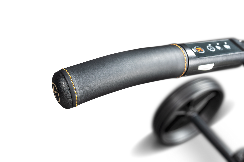 K7 - Black